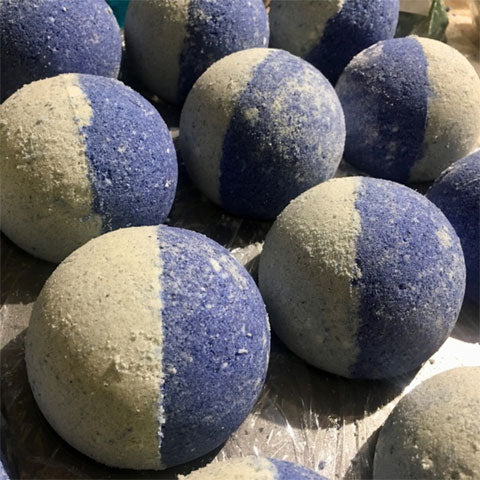 Bath Bomb Recipe and Molding Guide