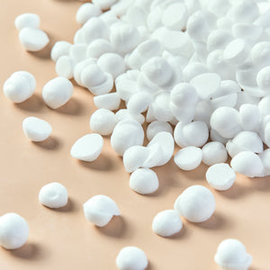 Cetyl Alcohol - close-up - Secondary Image