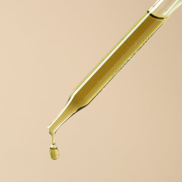 Tamanu Oil - close-up
