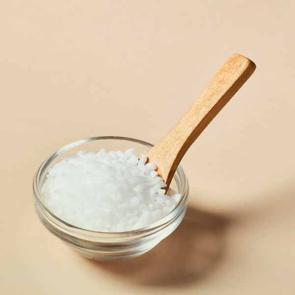 Emulsifying Wax - Hair & Beard - close-up - Zoom Media 2