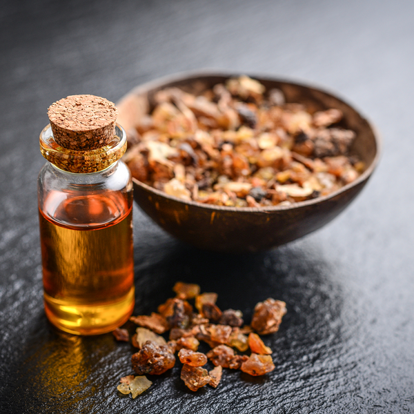 Oakmoss & Myrrh Fragrance Oil - Zoom Media 1