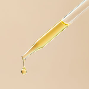 Jojoba Oil - Golden - close-up - Secondary Image