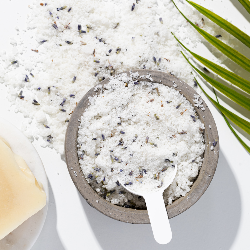Coconut Milk Bath: DIY Recipe for Dry Skin