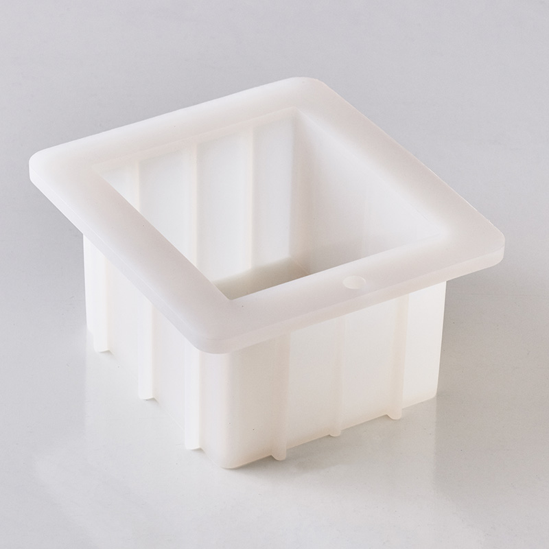 4" Silicone Loaf Mold