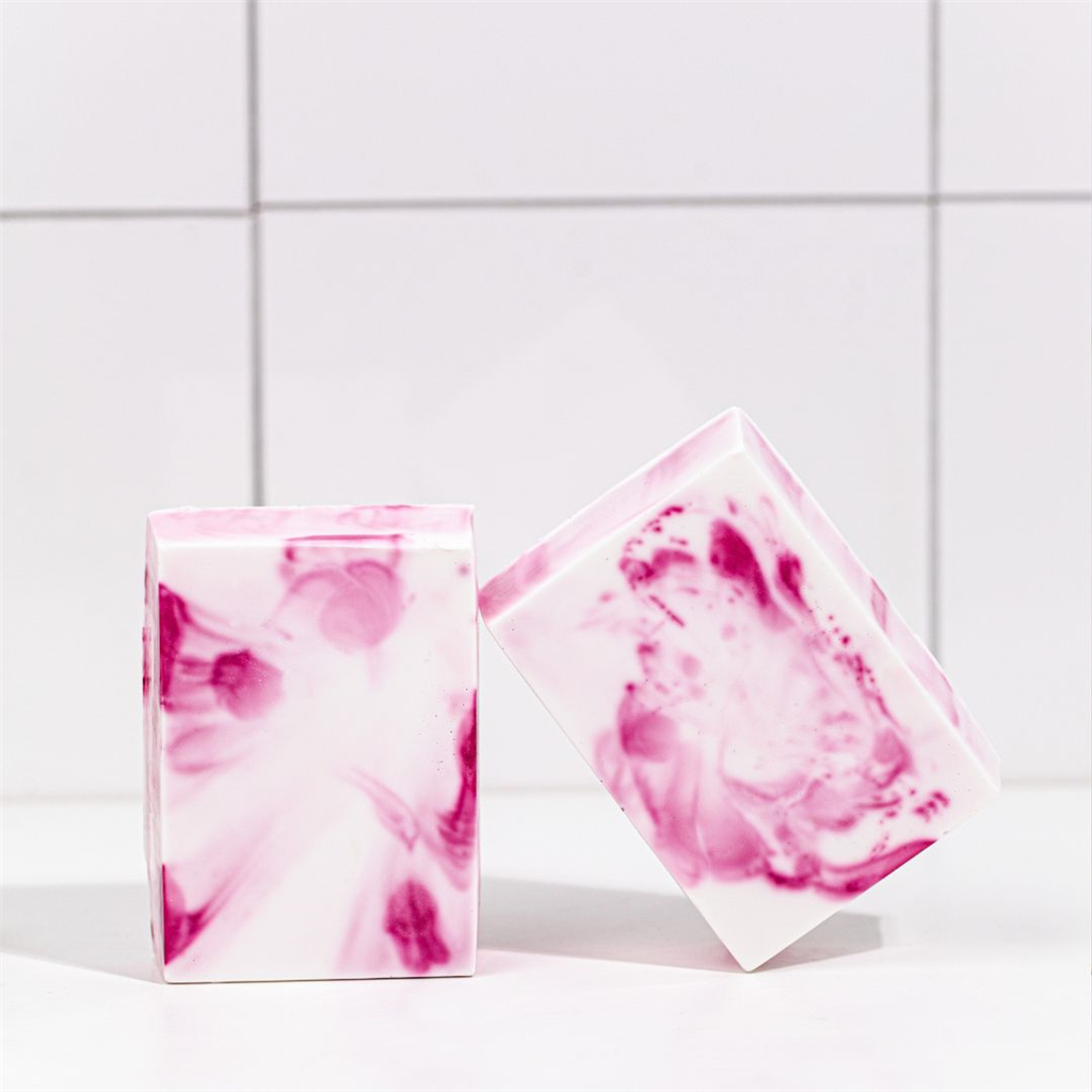 Purple Blackberry Flower Candle - Soap Queen