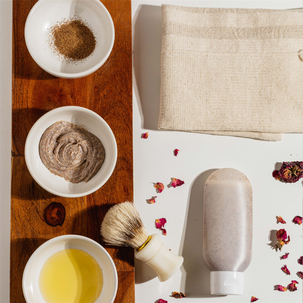 Rose Hip Foaming Facial Scrub