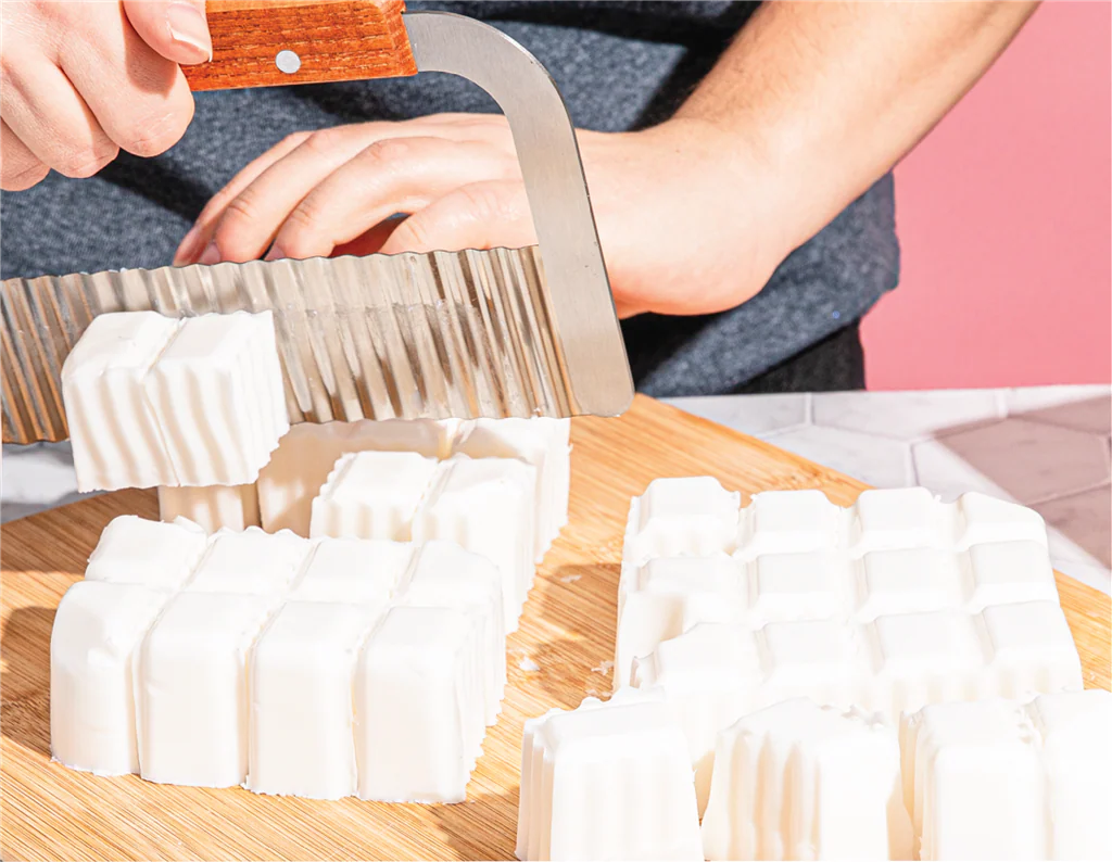 Getting Started: Choosing a Melt & Pour Soap Base!