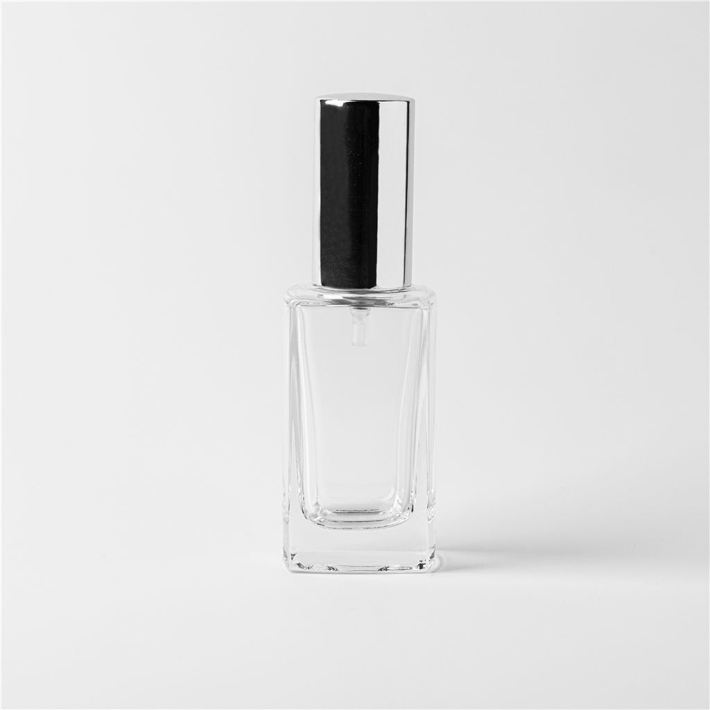 1.25 oz Clear Glass Perfume Bottle with Silver Spray Top - Crafter's ...